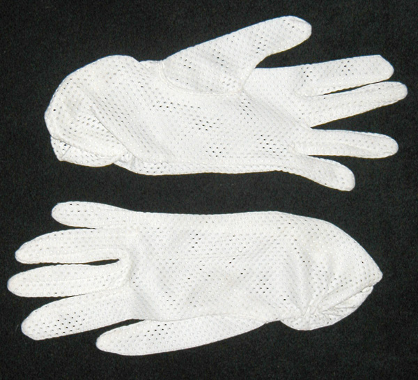 Vintage White Mesh/Net Gloves