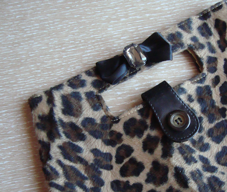 Leopard Bow Purse